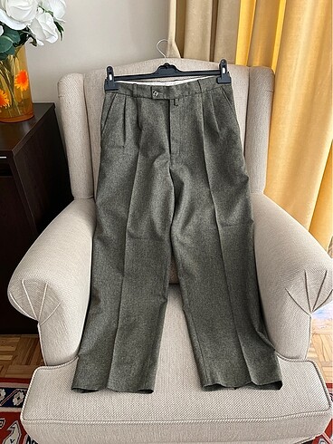 Şık dizayn pileli pantolon