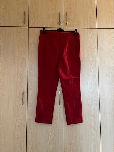 42 Beden Kemersiz kırmızı pantolon