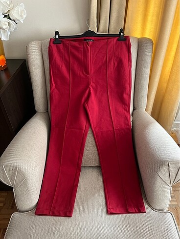 42 Beden kırmızı Renk Kemersiz kırmızı pantolon