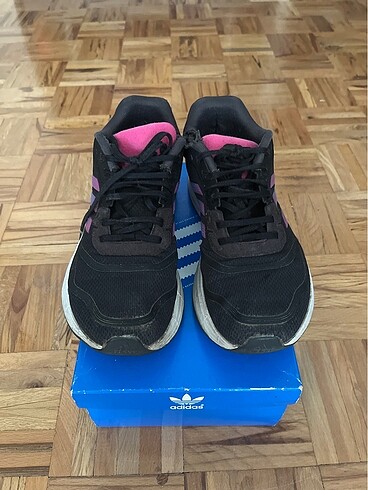 Adidas Adidas markalı hafif spor ayakkabı