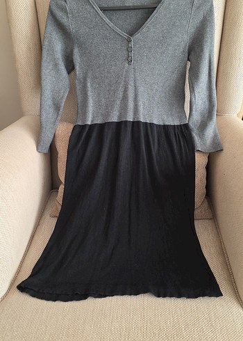 Gri V Yaka Triko Midi Elbise - Görsel 2