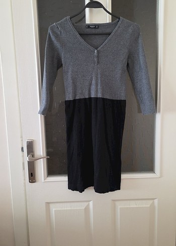 Gri V Yaka Triko Midi Elbise - Görsel 6