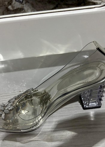 Gri Şeffaf Topuklu Kadın Ayakkabı - Görsel 2