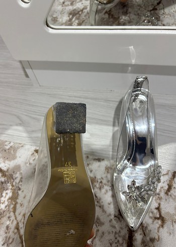 Gri Şeffaf Topuklu Kadın Ayakkabı - Görsel 6