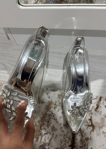 Gri Şeffaf Topuklu Kadın Ayakkabı - Görsel 5