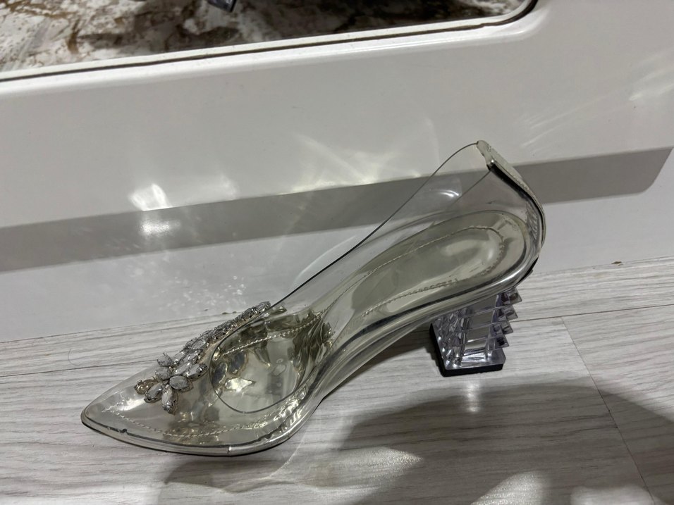 Gri Şeffaf Topuklu Kadın Ayakkabı - Görsel 2