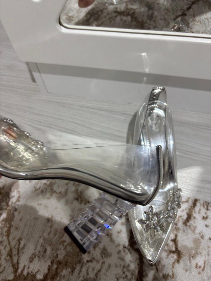 Gri Şeffaf Topuklu Kadın Ayakkabı - Görsel 4