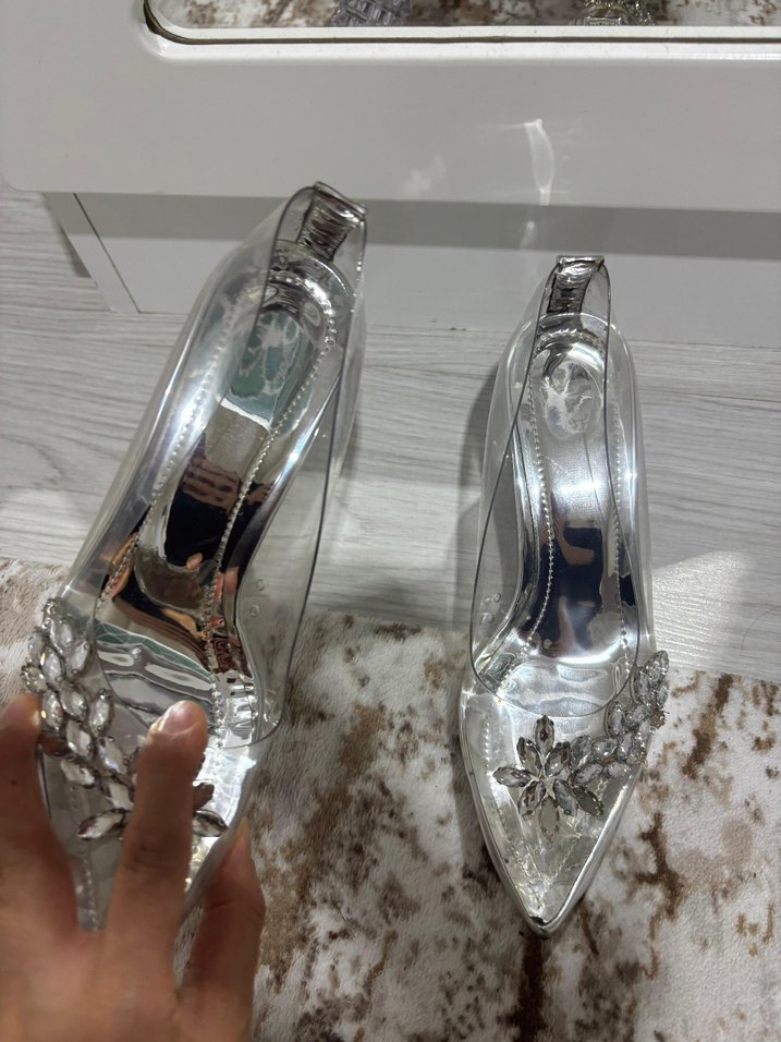 Gri Şeffaf Topuklu Kadın Ayakkabı - Görsel 5