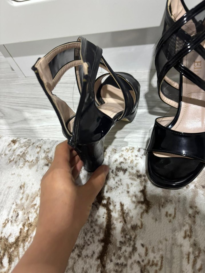 Siyah  Topuklu Ayakkabı - Görsel 2