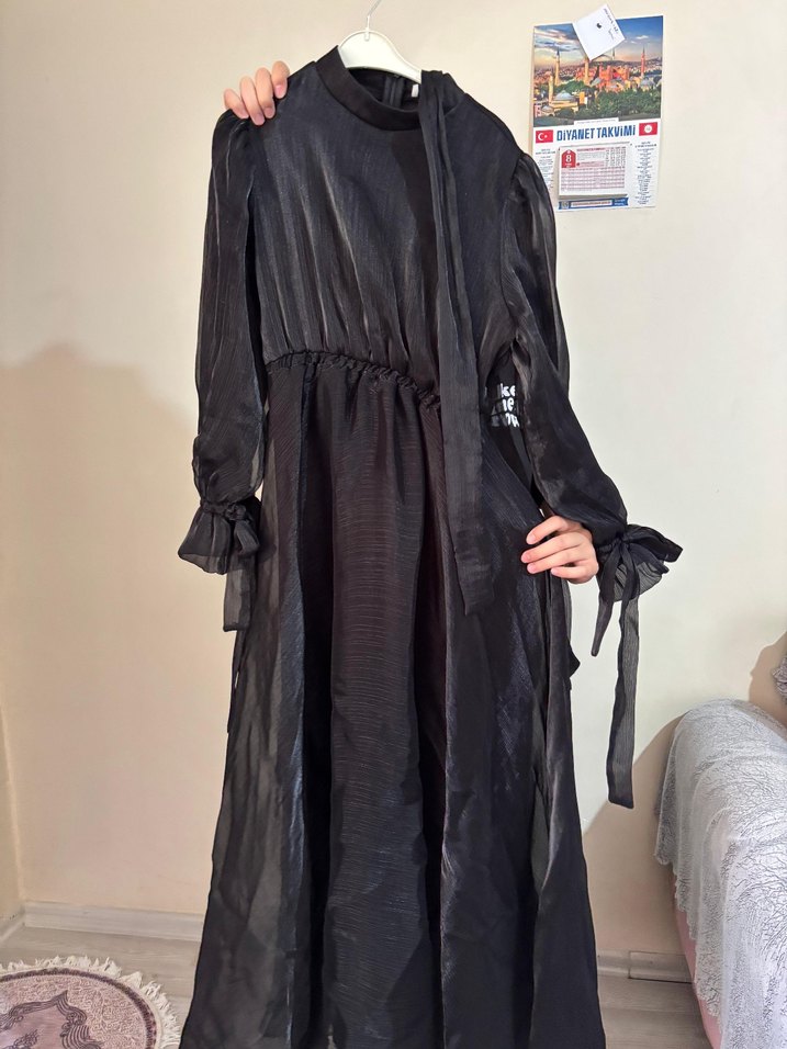 Siyah Uzun Drapeli tesettür Elbise - Görsel 4