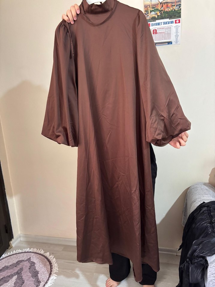 Bigdart 2510 Kahverengi Saten Tesettür Abiye Elbise - Görsel 4