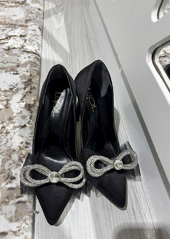 fiyonklu Siyah Topuklu Kadın Ayakkabı - Görsel 2