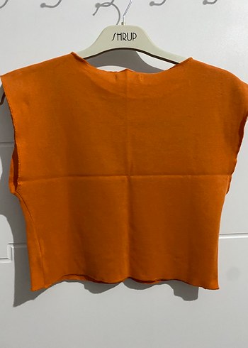 oxxo Turuncu Kolsuz Crop Top