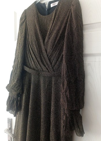 koyu sarı simli  Uzun Kadın abiye sadece bir sefer giyildi - Görsel 4