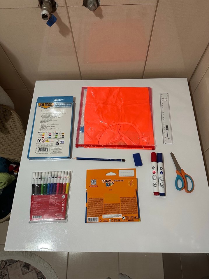 Çok Renkli Okul Aktivite Malzemeleri Seti - Görsel 3