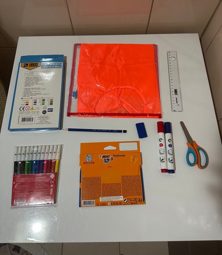 Çok Renkli Okul Aktivite Malzemeleri Seti - Görsel 4