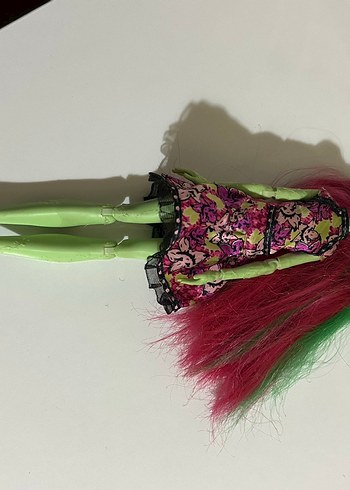 Monster High Venus McFlytrap bebek - Görsel 5