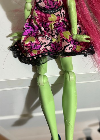 Monster High Venus McFlytrap bebek - Görsel 3