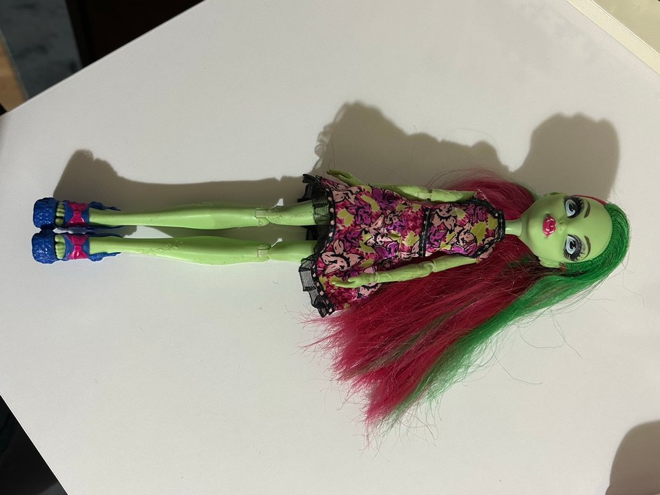 Monster High Venus McFlytrap bebek - Görsel 5