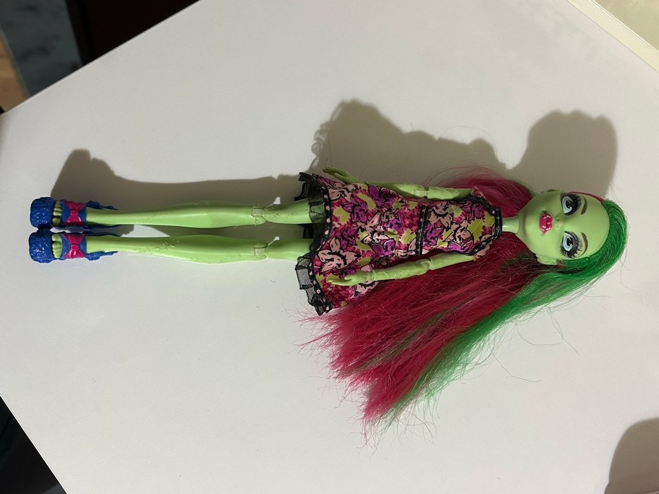 Monster High Venus McFlytrap bebek - Görsel 4