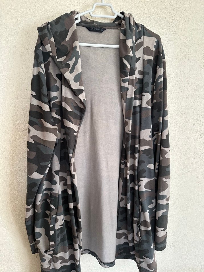 Gri Kamuflaj Desenli Salaş Midi Ceket - Görsel 2