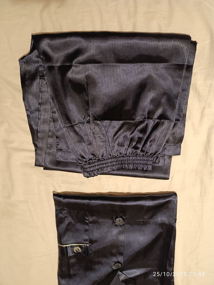 Düğmeli Lacivert Erkek Saten Pijama Takımı - Görsel 5