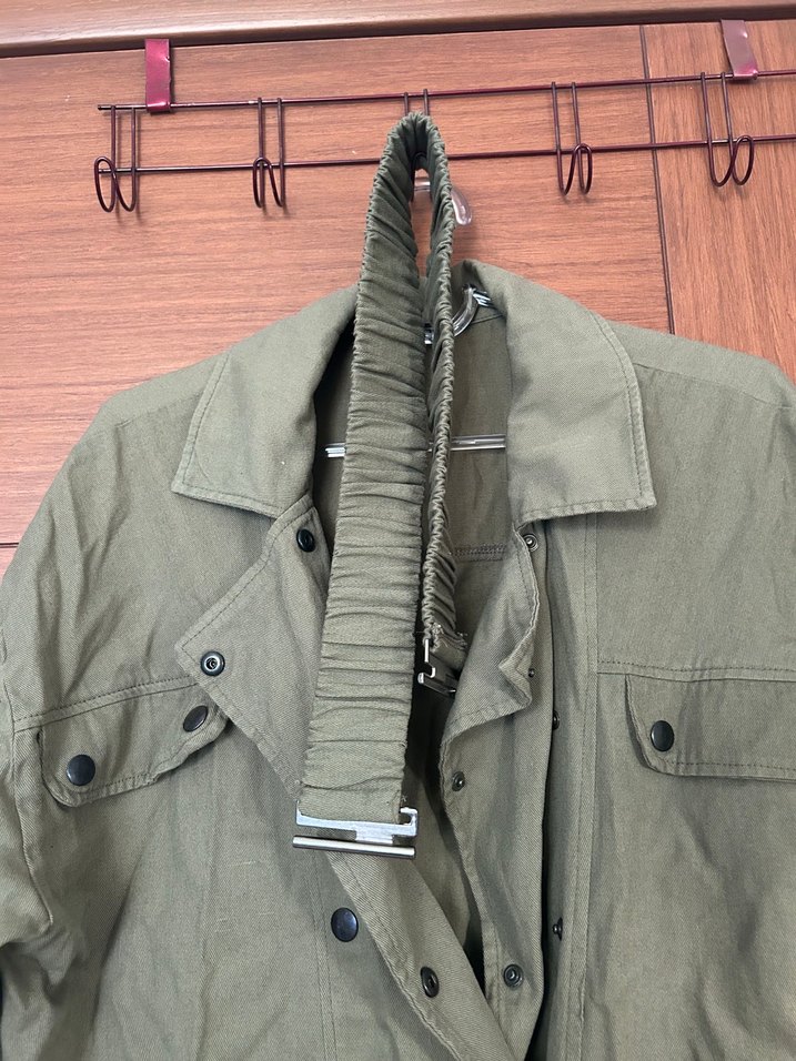 Düğmeli Kamuflaj Desenli Kadın Trençkot - Görsel 3