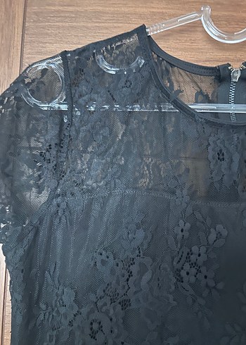 Dantelli siyah tişört - Görsel 2