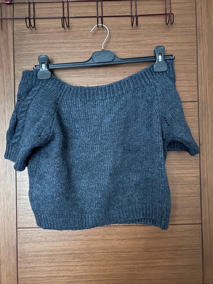 Gri Kısa Kollu Örgü Mini Hırka - Görsel 3