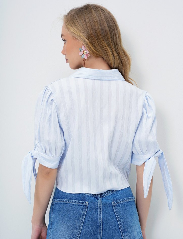 Düğmeli mavi Kısa Kollu Gömlek - Görsel 2