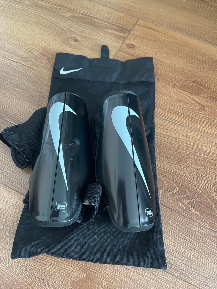 Siyah Nike Kayışlı Motor Dizlik - Görsel 2