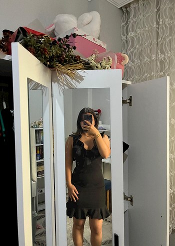 Siyah V Yakalı Mini Elbise