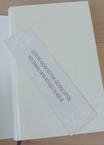 Kötü Kızlar Ölmez - Katie Alender - Görsel 2