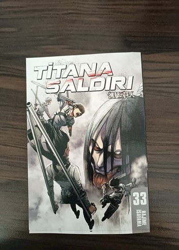 Beden Renk Attack On Titan 10,12 ve 33. cilt