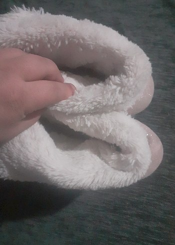 Kız Çocuk Beyaz Kürklü Ev Terliği - Görsel 5