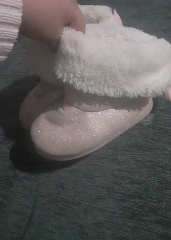 Kız Çocuk Beyaz Kürklü Ev Terliği - Görsel 2