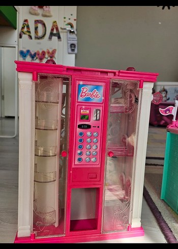 Barbie aksesuar ve eşya dolabı - Görsel 2