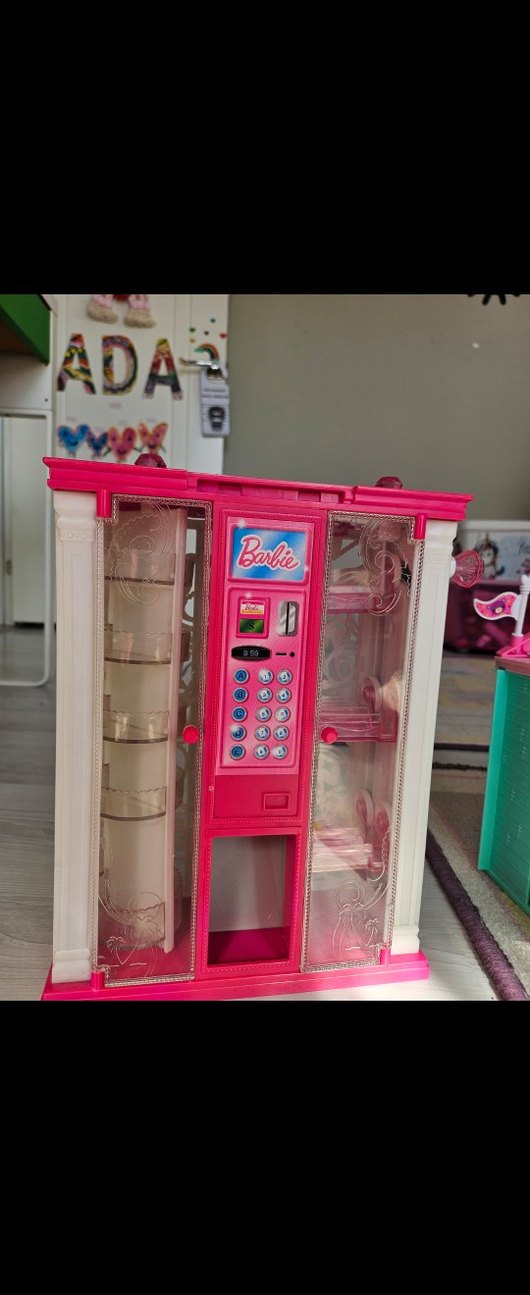 Barbie aksesuar ve eşya dolabı - Görsel 2