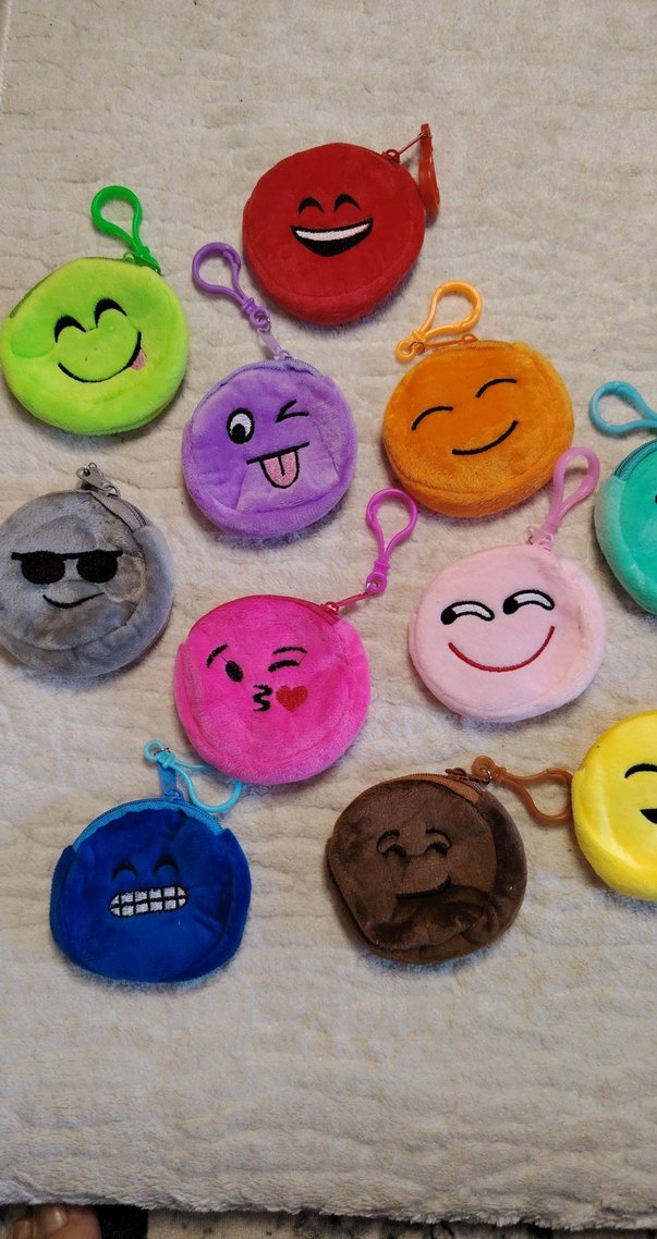 Renkli Emoji Desenli Anahtarlık Çantalar - Görsel 2