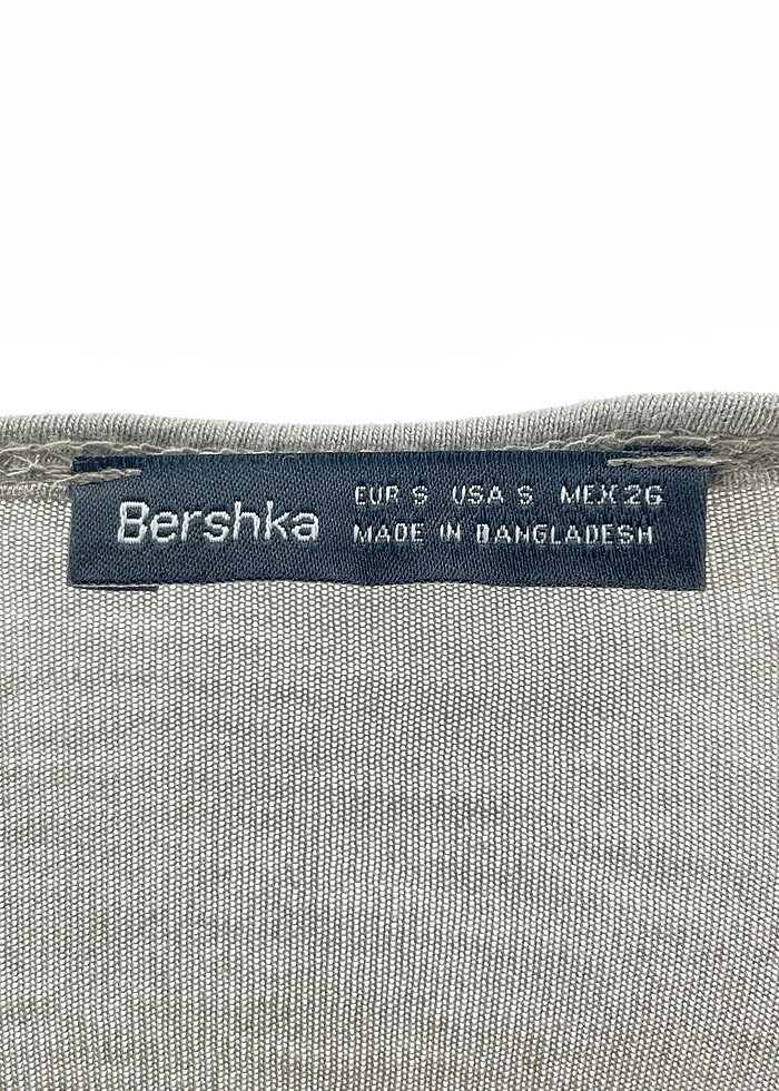 Bershka T-shirt %70 İndirimli. - Görsel 4