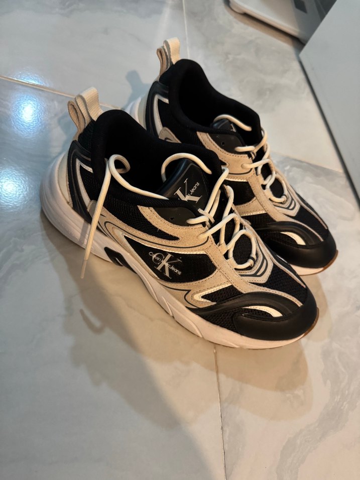 Erkek Siyah-Beyaz Bağcıklı Spor Ayakkabı - Görsel 3