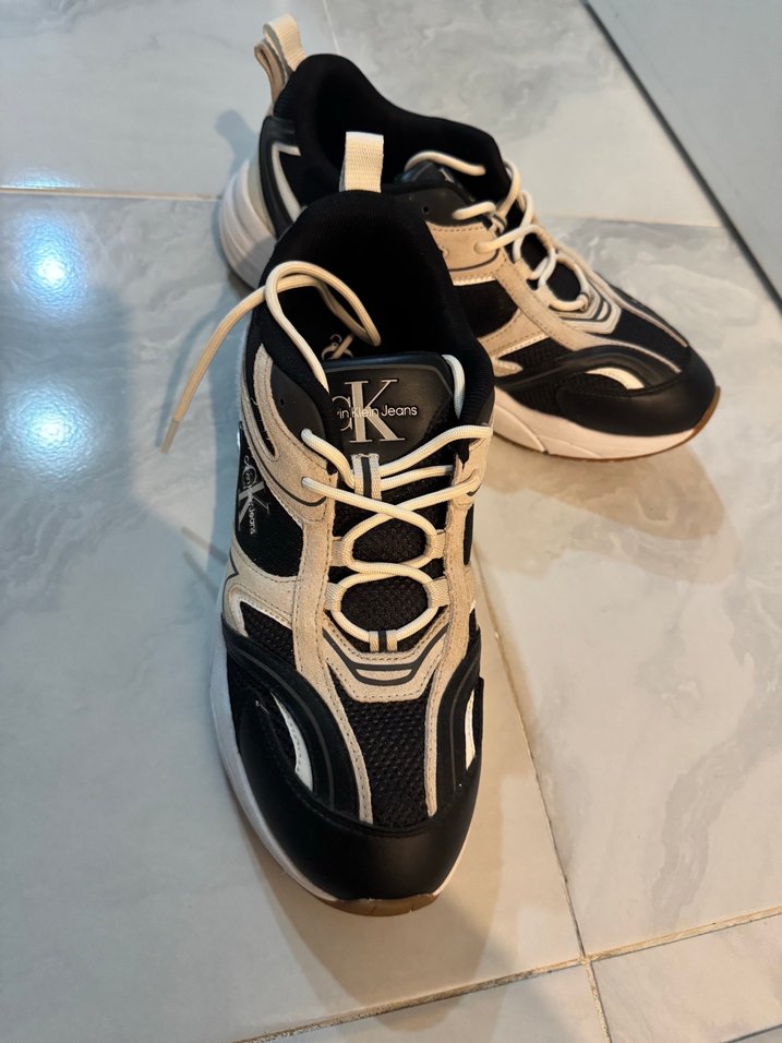 Erkek Siyah-Beyaz Bağcıklı Spor Ayakkabı - Görsel 2