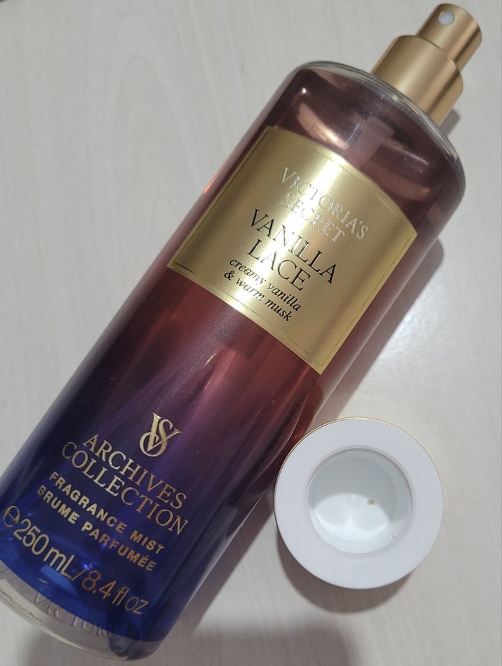 Victoria's Secret Vanilla Lace Vücut Spreyi - Görsel 4