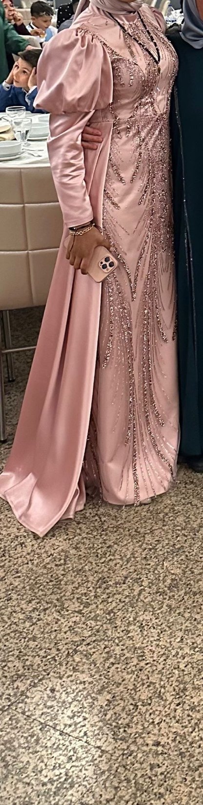 Pembe İşlemeli Uzun Drapeli Nişan Elbisesi - Görsel 2