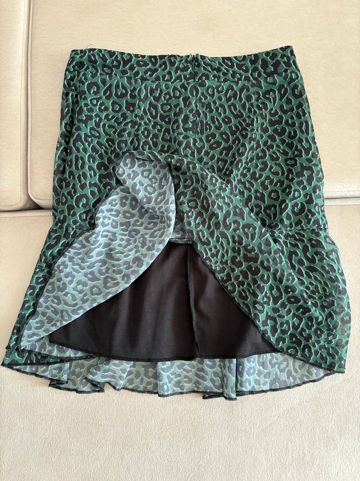 Yeşil Leopar Desenli Fırfırlı Mini Etek - Görsel 3