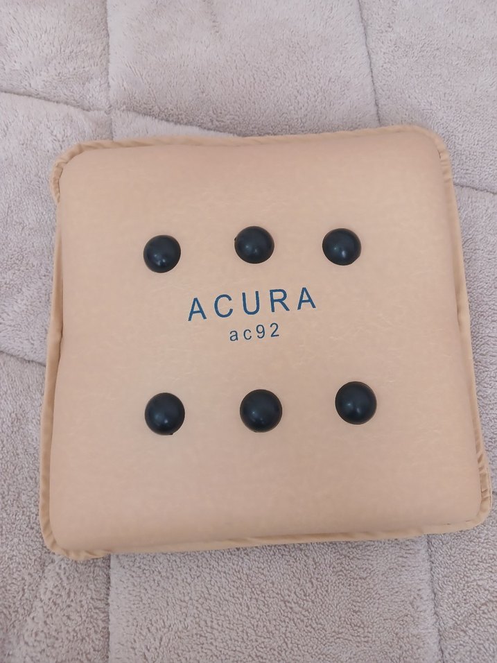 Bej Pastel ACURA massage pillow (masaj yastığı pilli) - Görsel 2