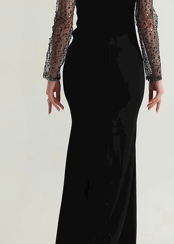 Dantel Detaylı Siyah Uzun V Yaka Elbise - Görsel 2