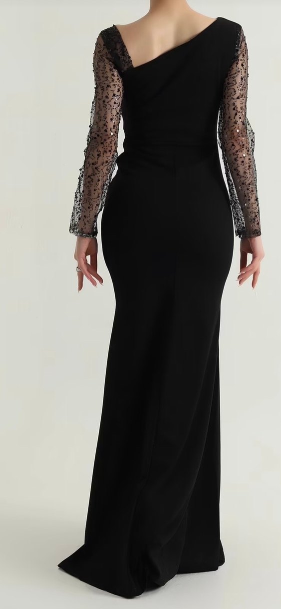 Dantel Detaylı Siyah Uzun V Yaka Elbise - Görsel 2