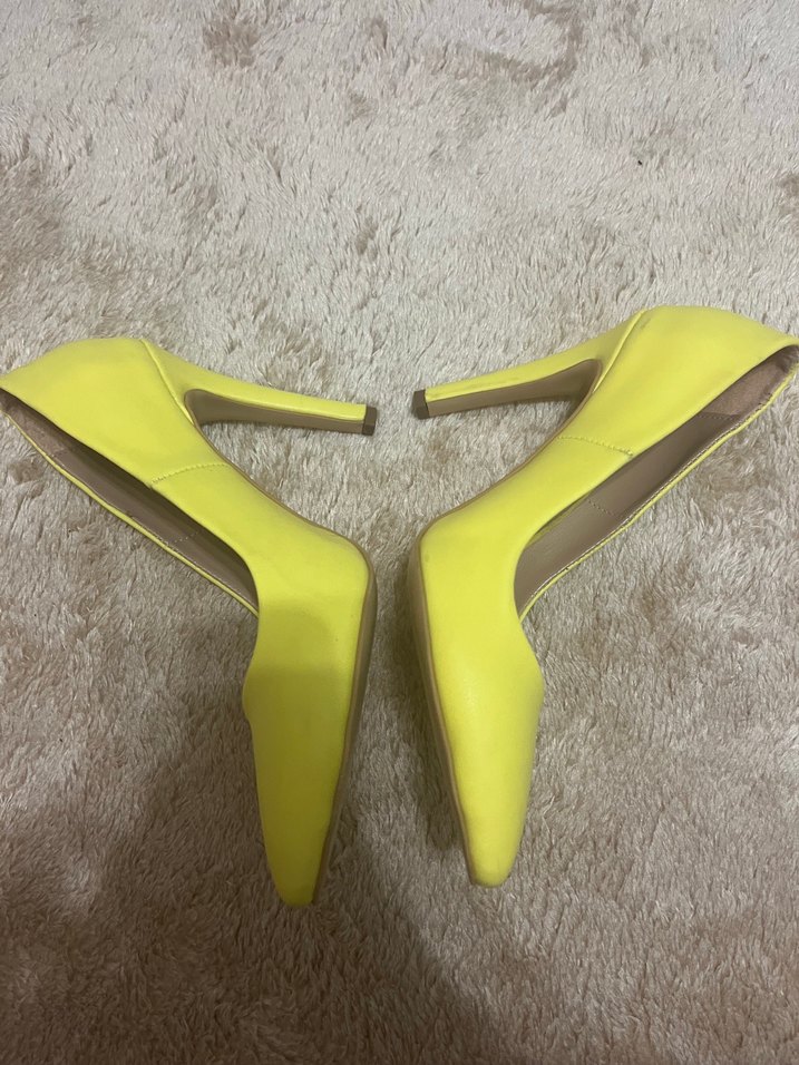 Sarı Stiletto Topuklu Kadın Ayakkabı - Görsel 3