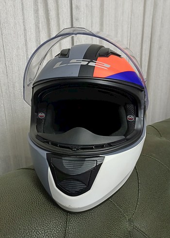 Beyaz renkli baskılı motosiklet kaskı - Görsel 2